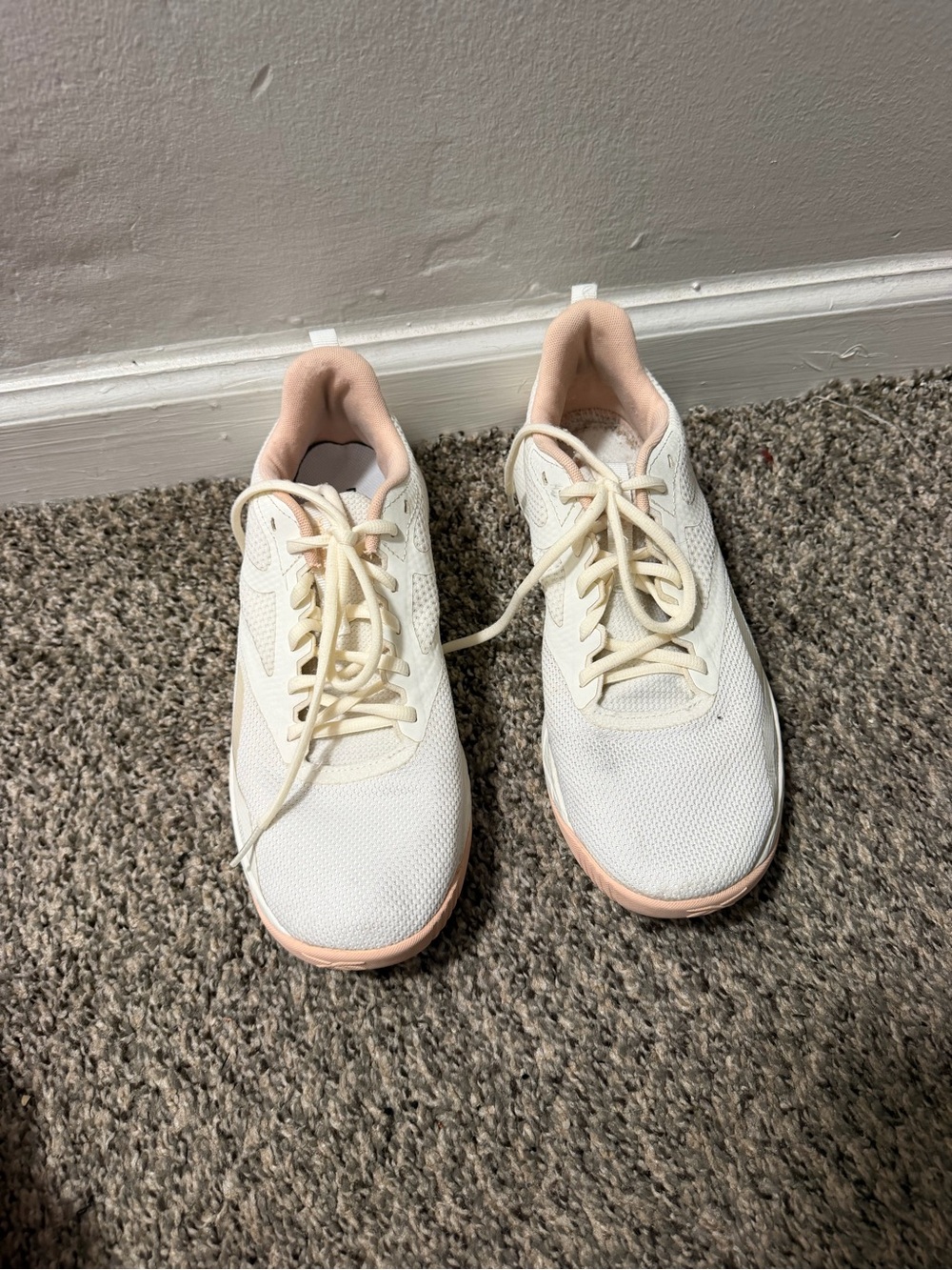 Reebok Women's White Mesh Sneakers with Light Pink Accents